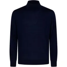 Джемпер с высоким воротником и длинными рукавами