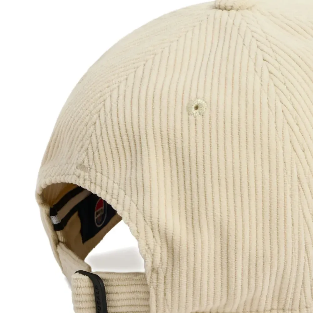 Бейсболка из вельвета