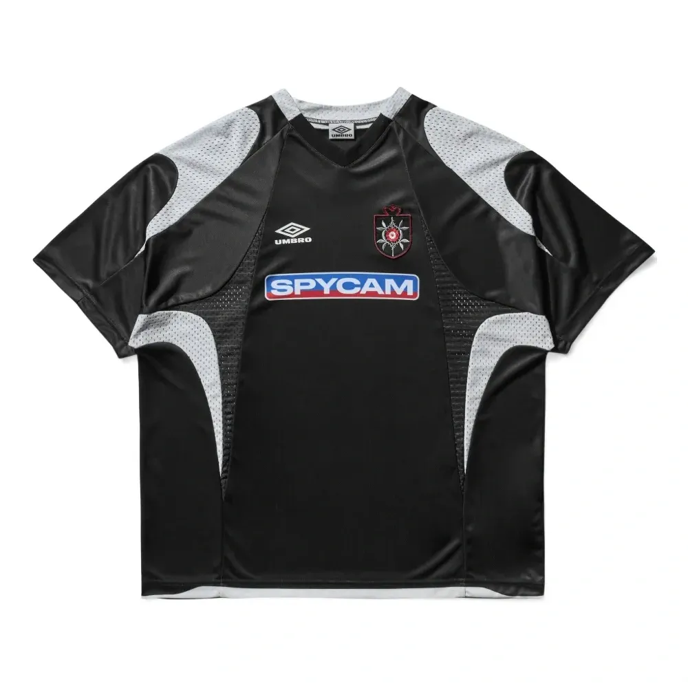 Футболка со вставками