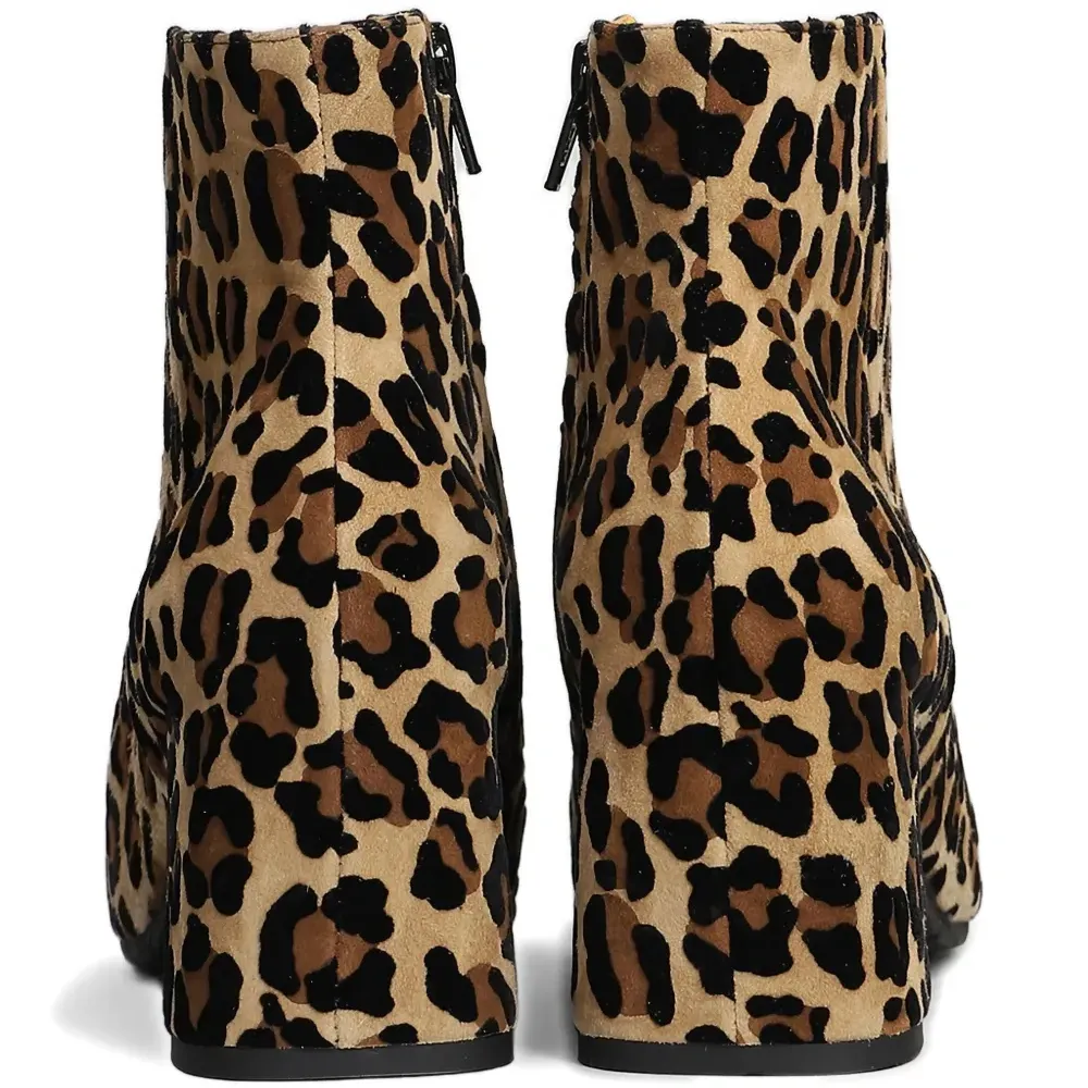 Ботильоны с анималистичным принтом и боковой молнией