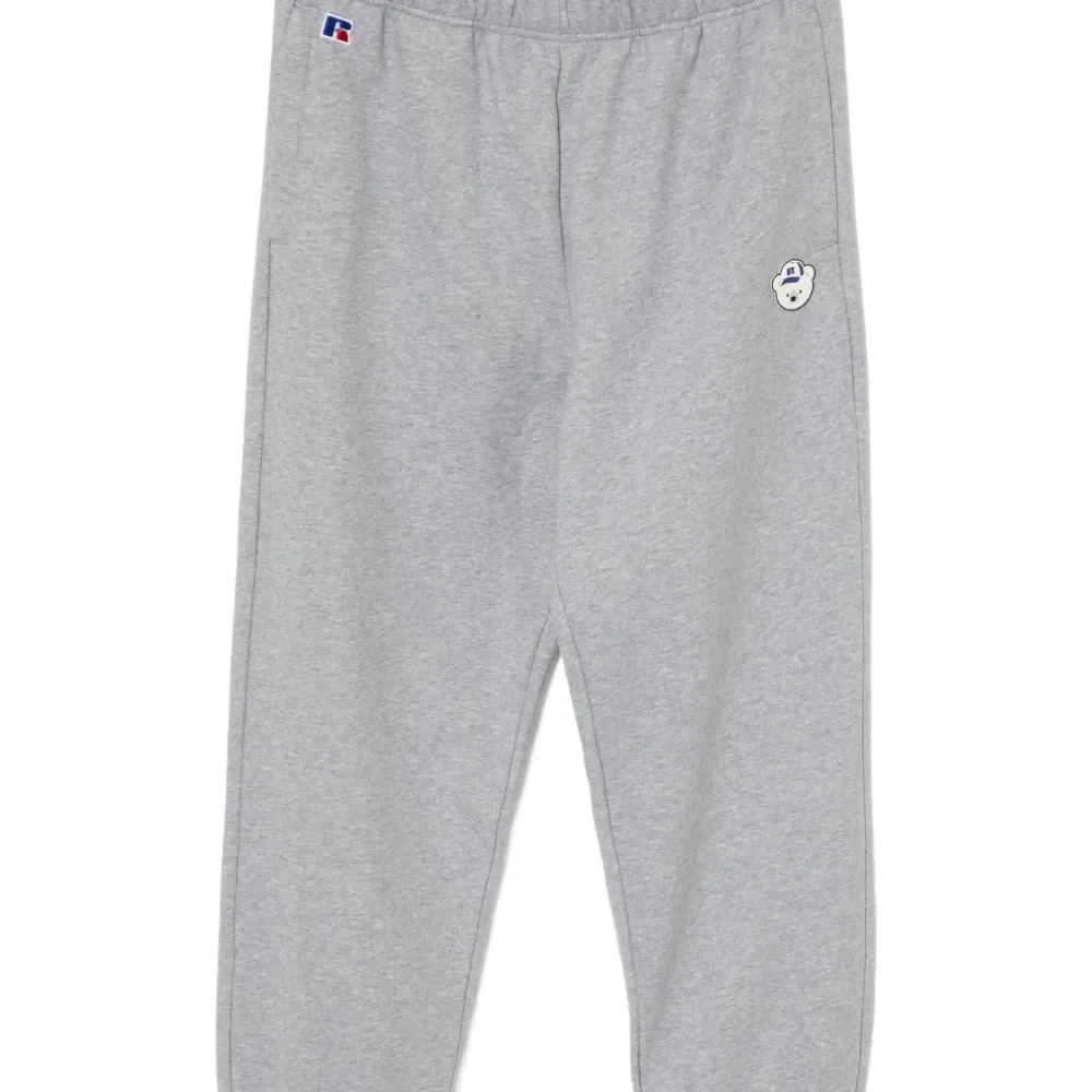 Брюки с тиснением из коллаборации с Russell Athletic