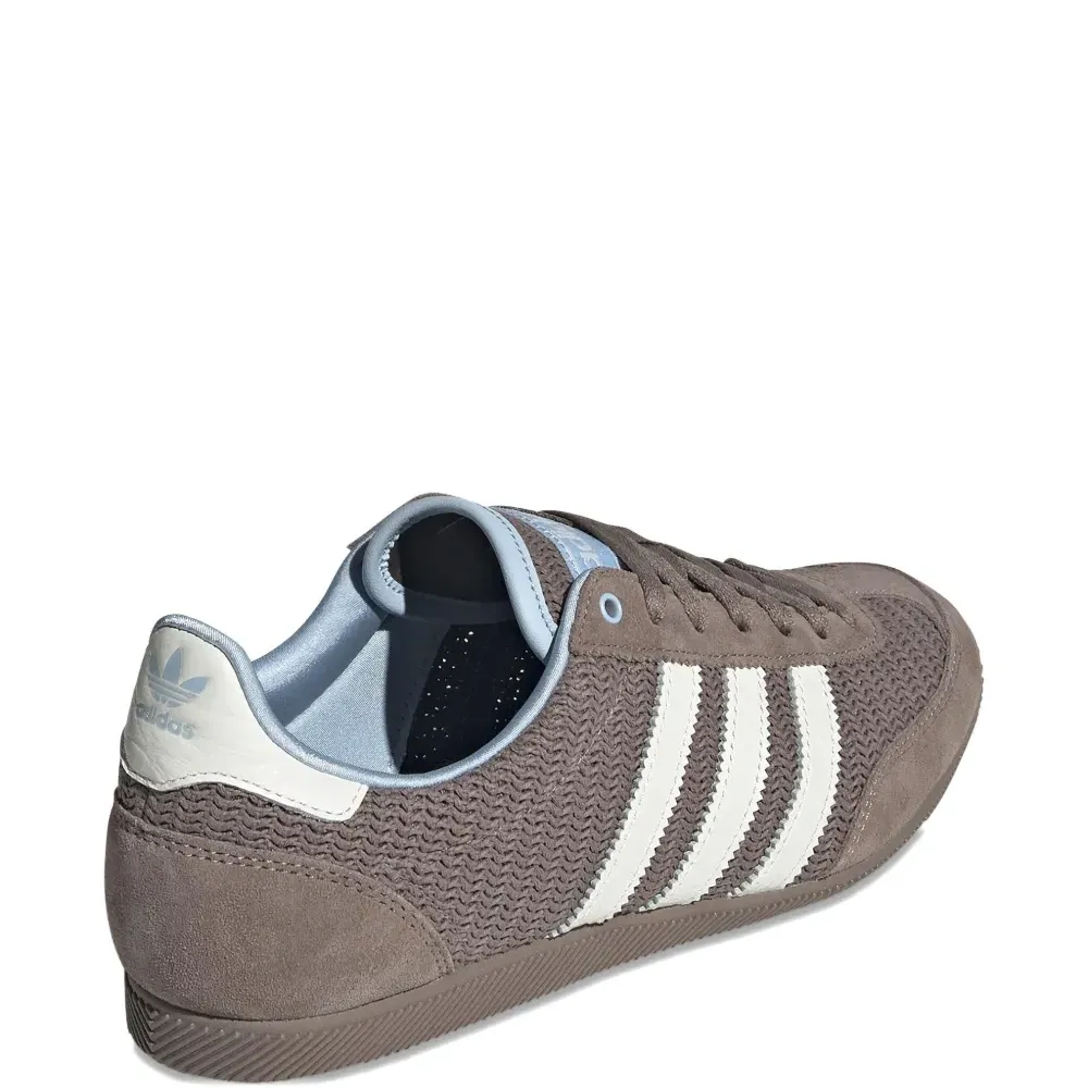 Низкие кроссовки с сетчатыми вставками