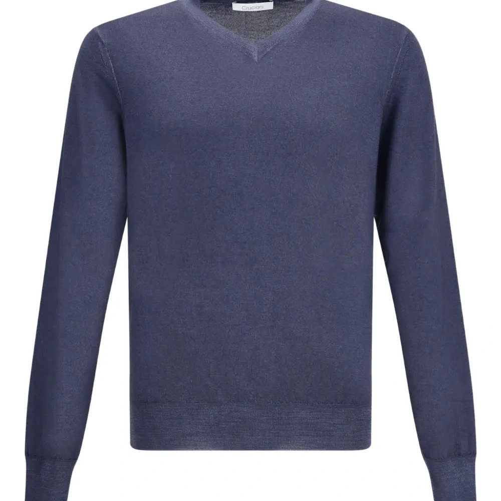 Джемпер с V-образным вырезом и длинными рукавами