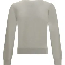 Тонкий вязаный свитер с круглым вырезом