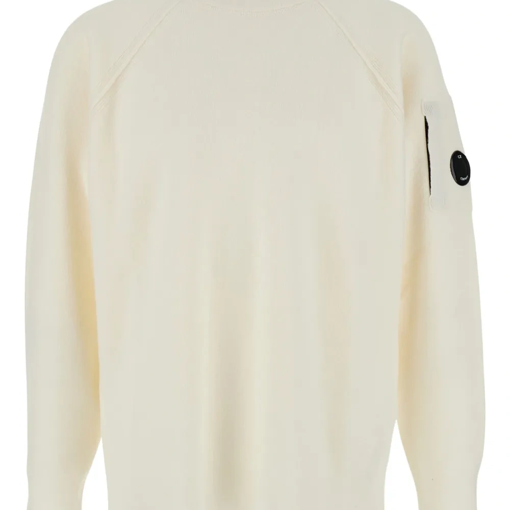 Свитер с нашивкой-линзой