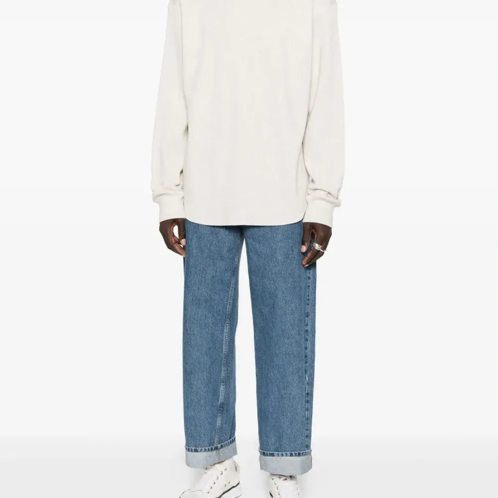 Футболка с закругленным подолом