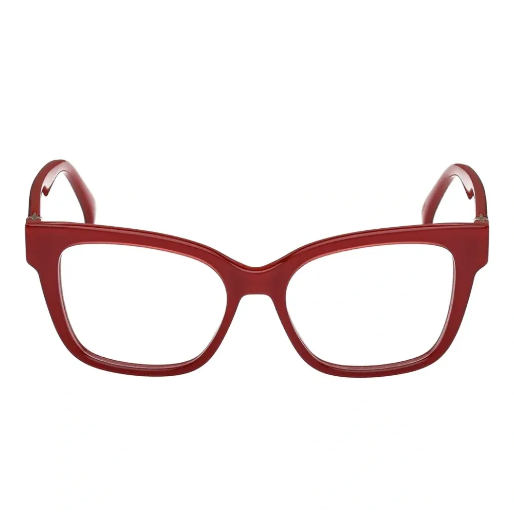 Очки в прямоугольной оправе