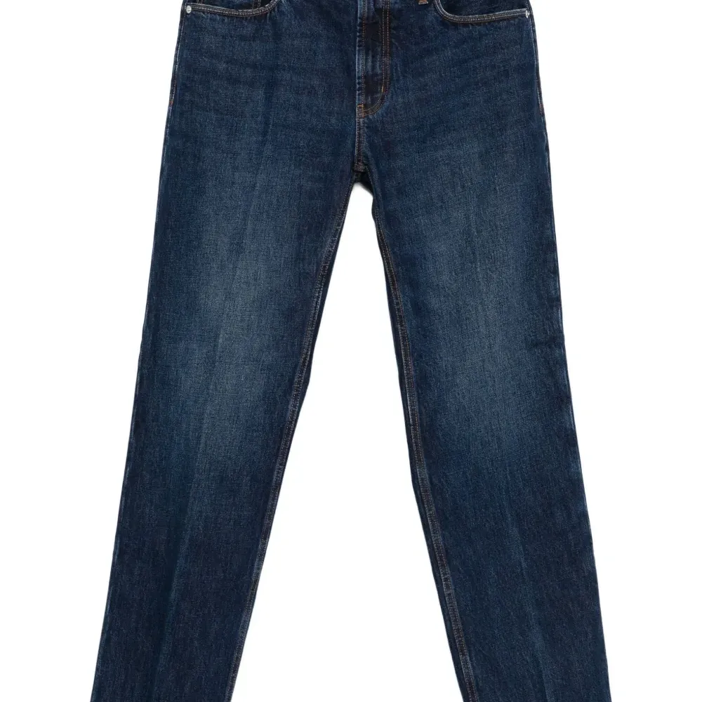 Джинсы с пятью карманами