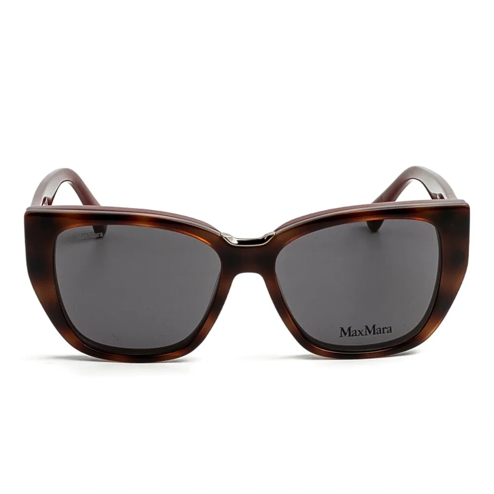 Очки в оправе 'кошачий глаз'