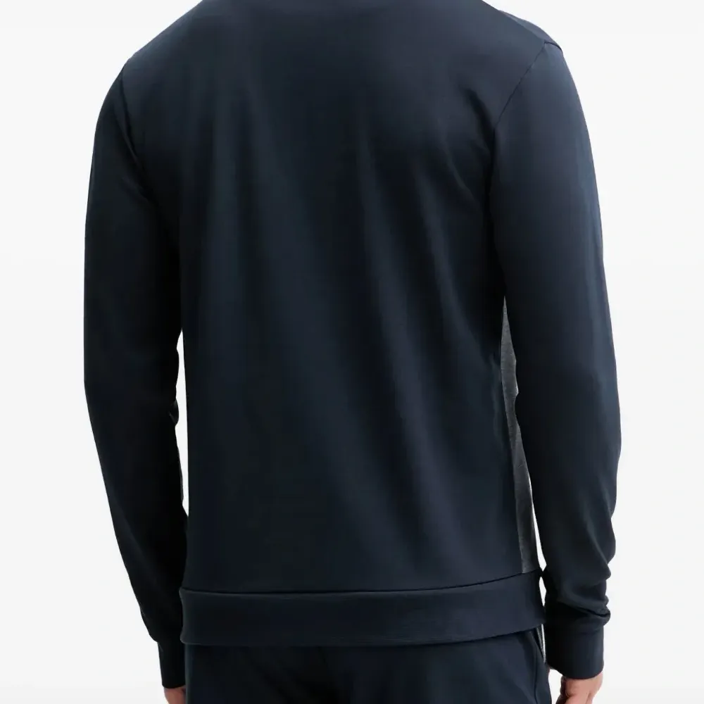 Толстовка в стиле колор-блок