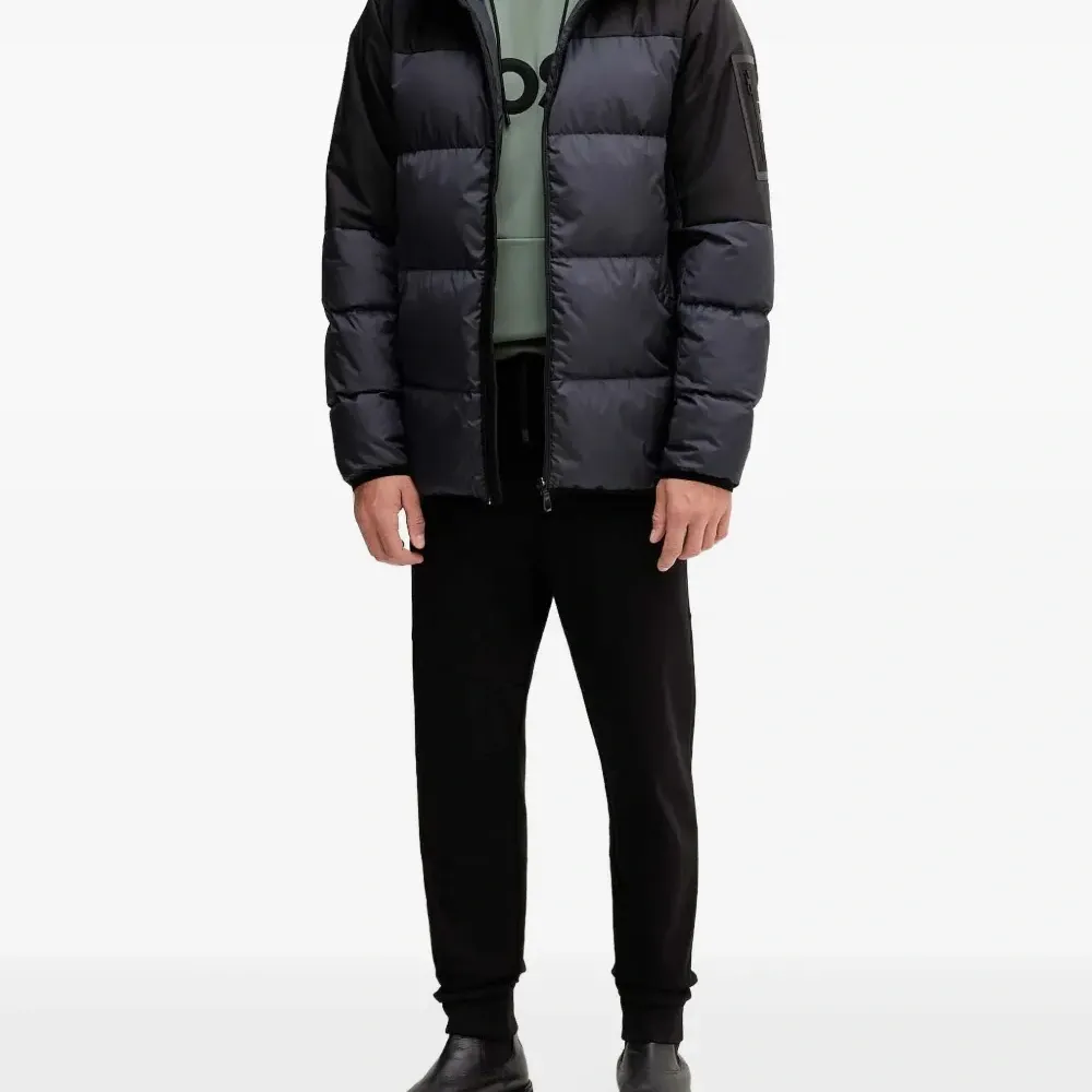 Худи с логотипом Худи с логотипом