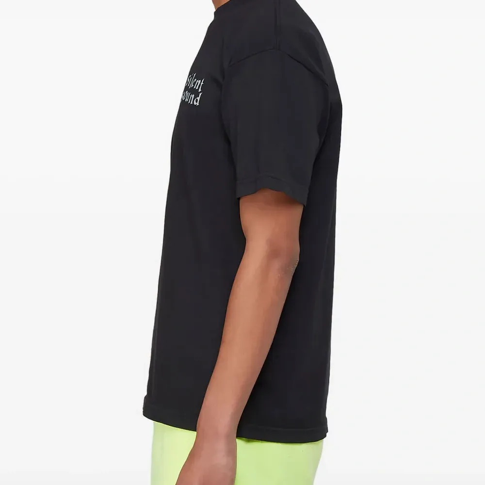 Футболка с отражающим логотипом