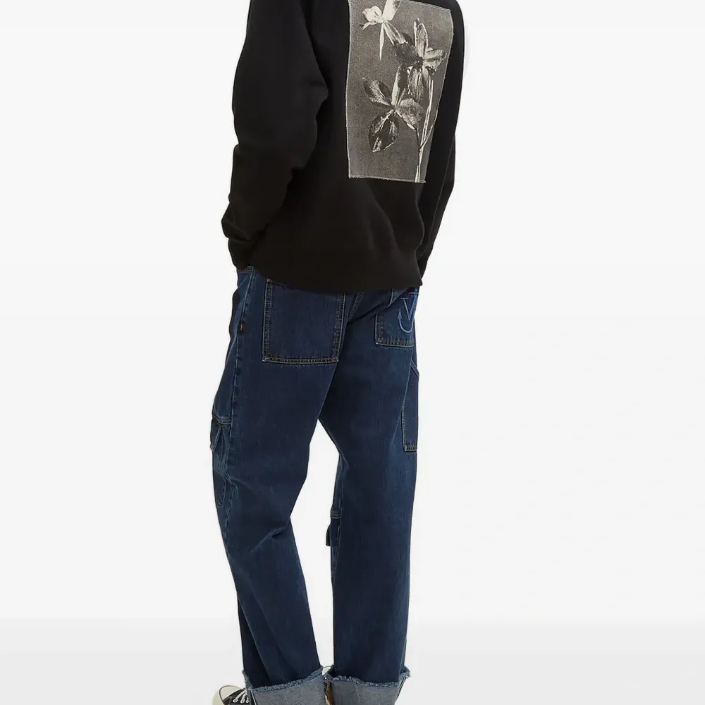 Свитшот с цветочным принтом