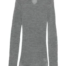 Вязаный топ с вырезами и ребристой текстурой