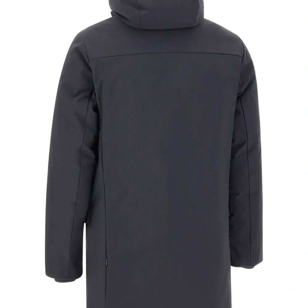 Утеплённая парка с капюшоном