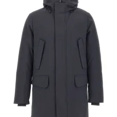 Утеплённая парка с капюшоном