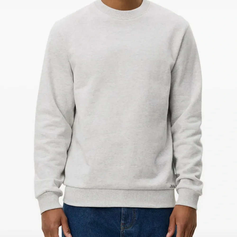 Толстовка с круглым вырезом и логотипом