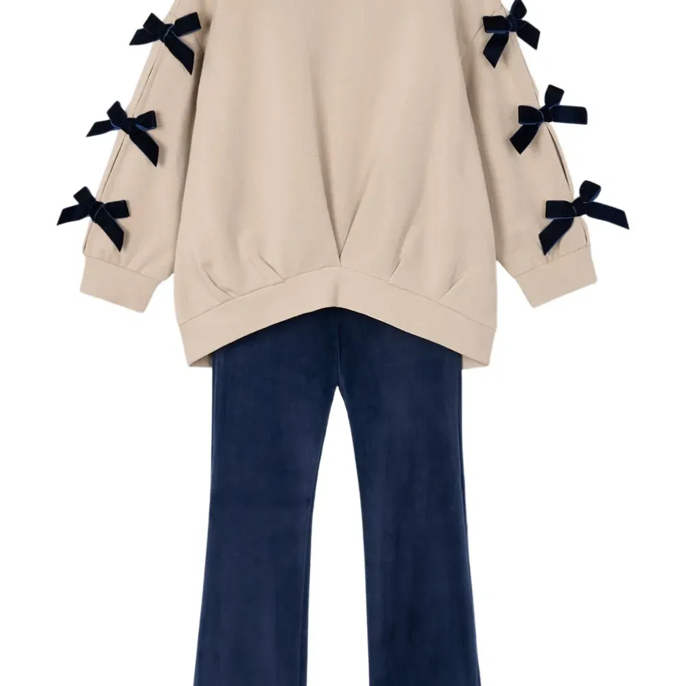 Комплект: свитшот с бантом и леггинсы