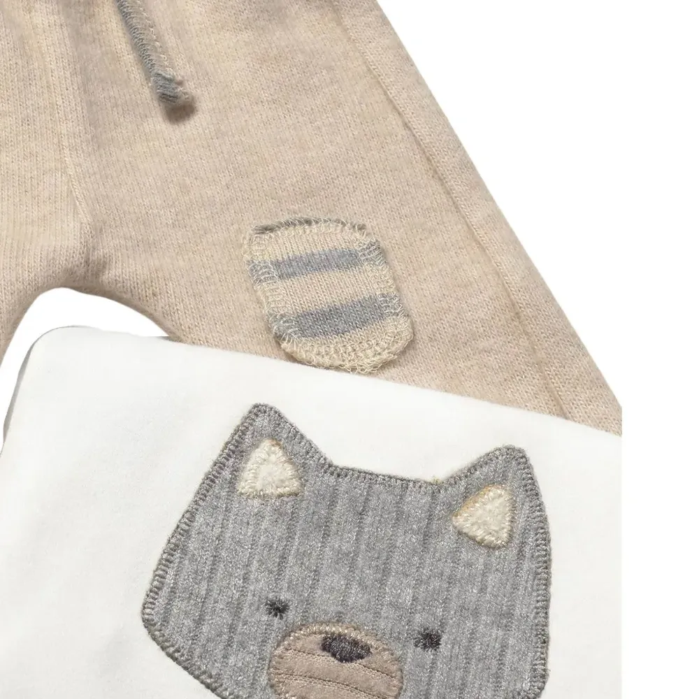 Комплект из трех предметов с полосатыми брюками