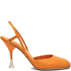 Босоножки с ремешком на пятке