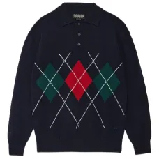 Поло с ромбическим узором на пуговицах