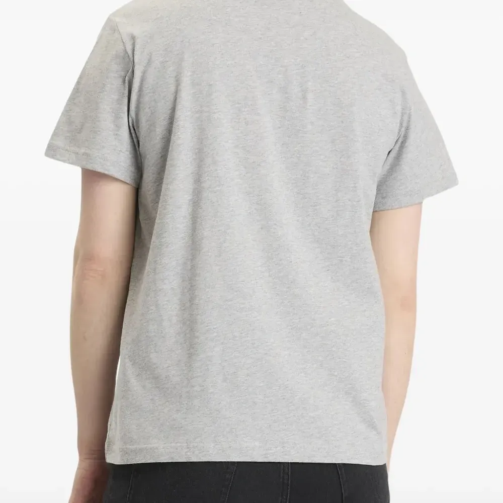 Футболка с логотипом