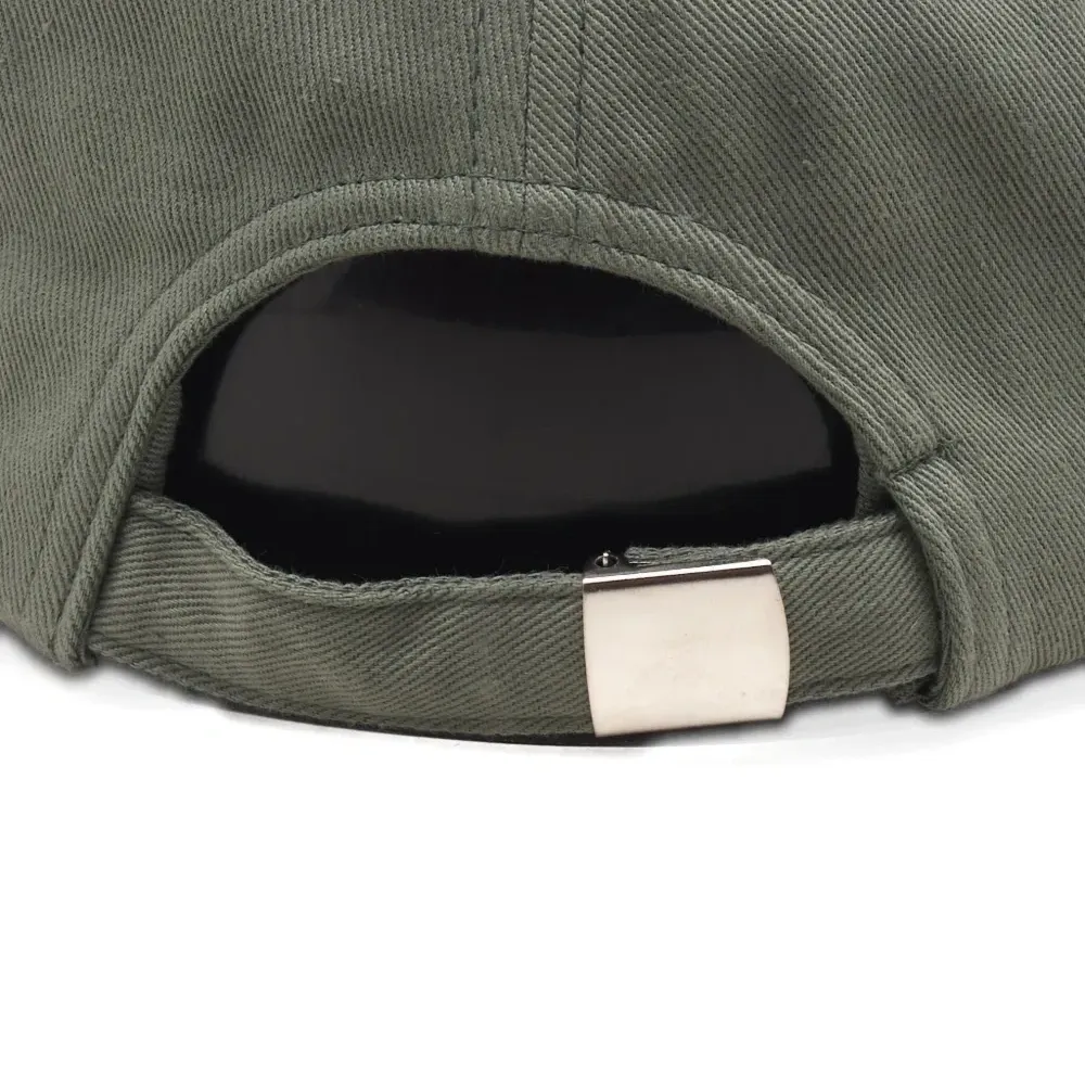 Кепка Moon Strawberry с вышивкой