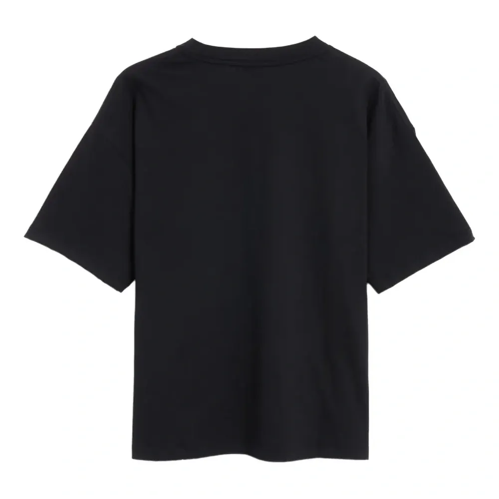 Футболка с вышитым логотипом