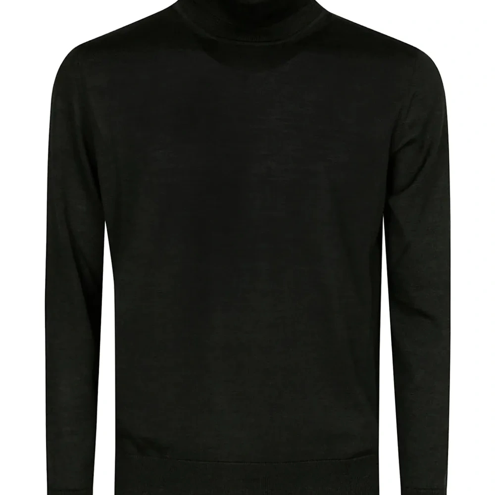 Шерстяной свитер с высоким воротником