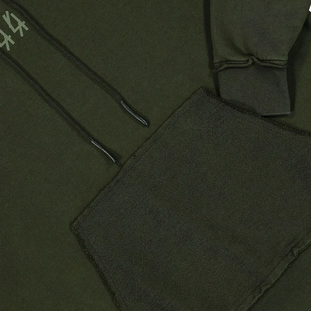 Худи с логотипом и карманом-кенгуру