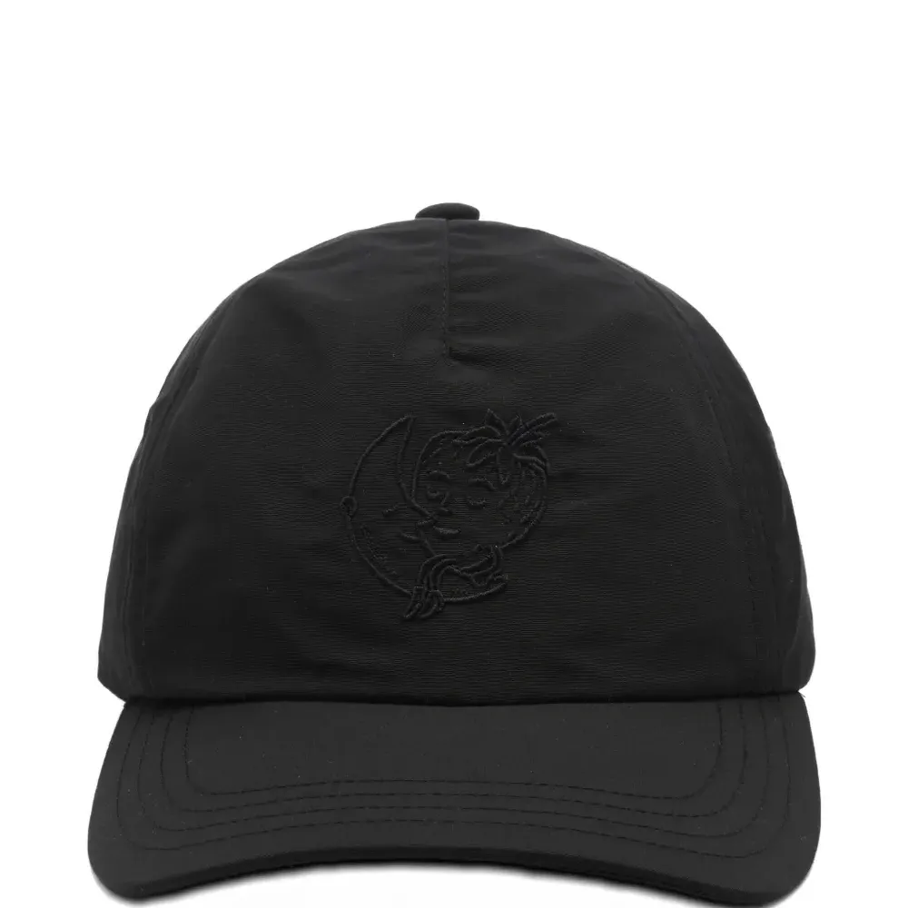 Кепка с вышивкой