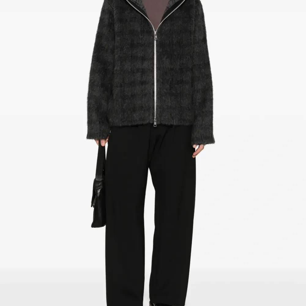 Футболка свободного кроя