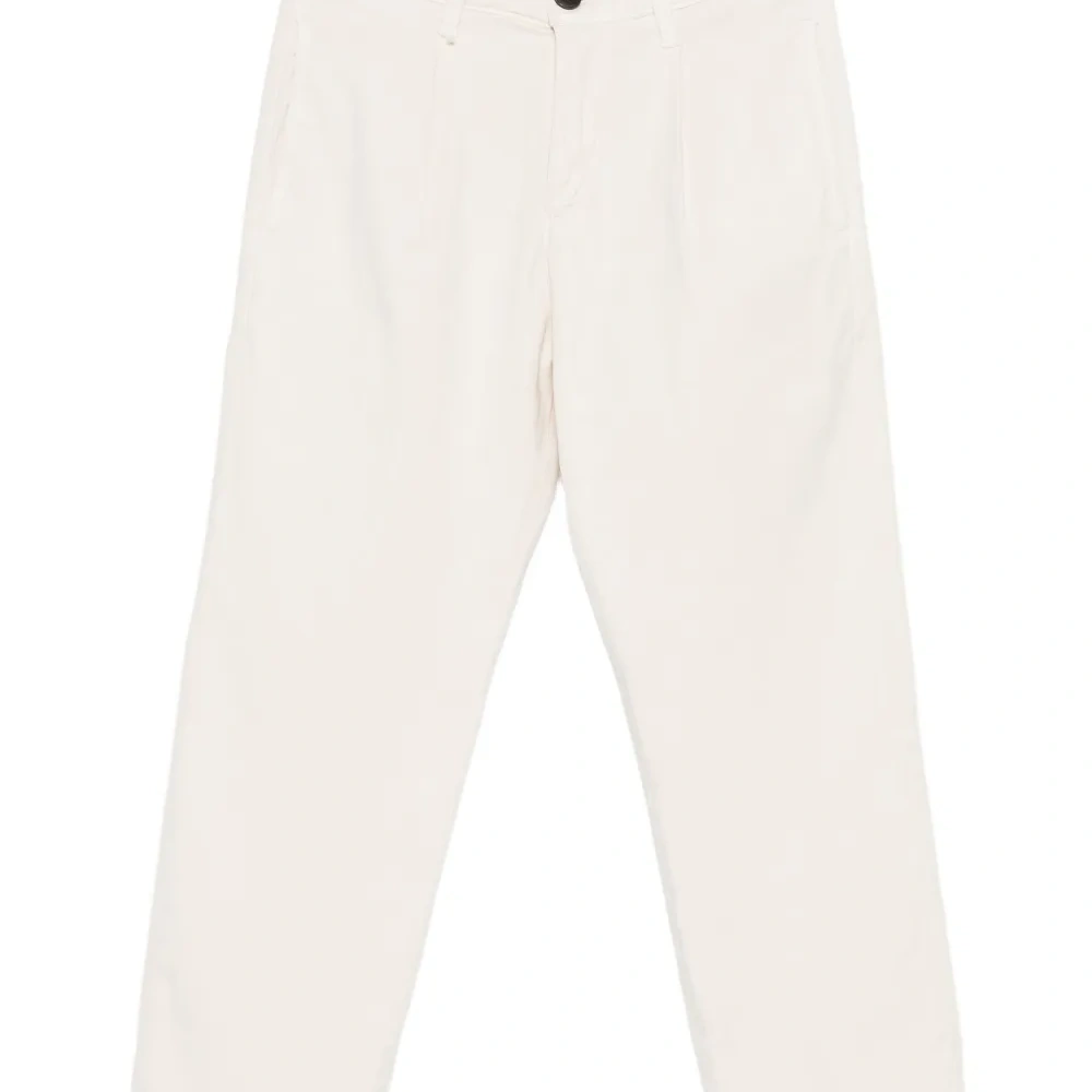 Брюки на пуговицах