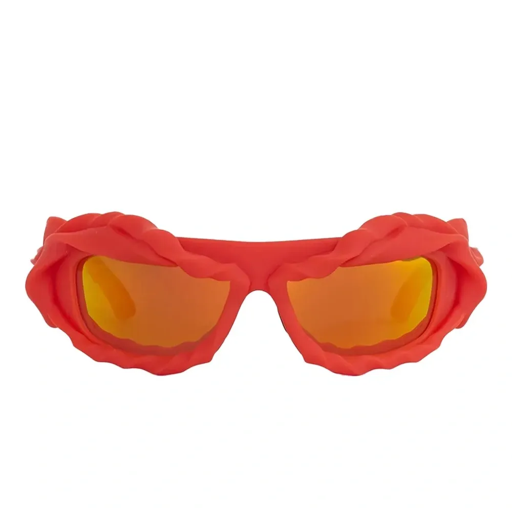 Очки с изогнутой оправой