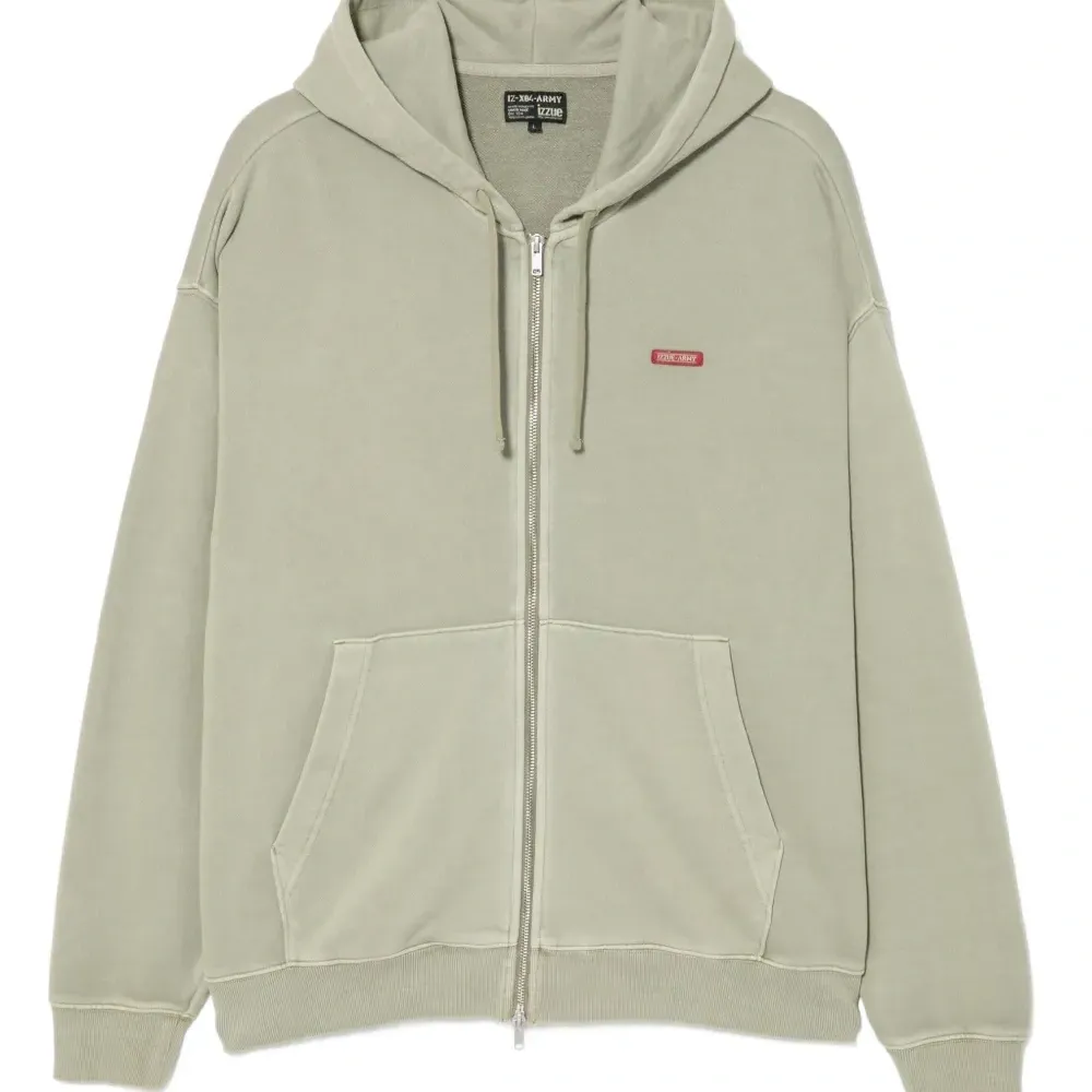 Худи с вышитым логотипом