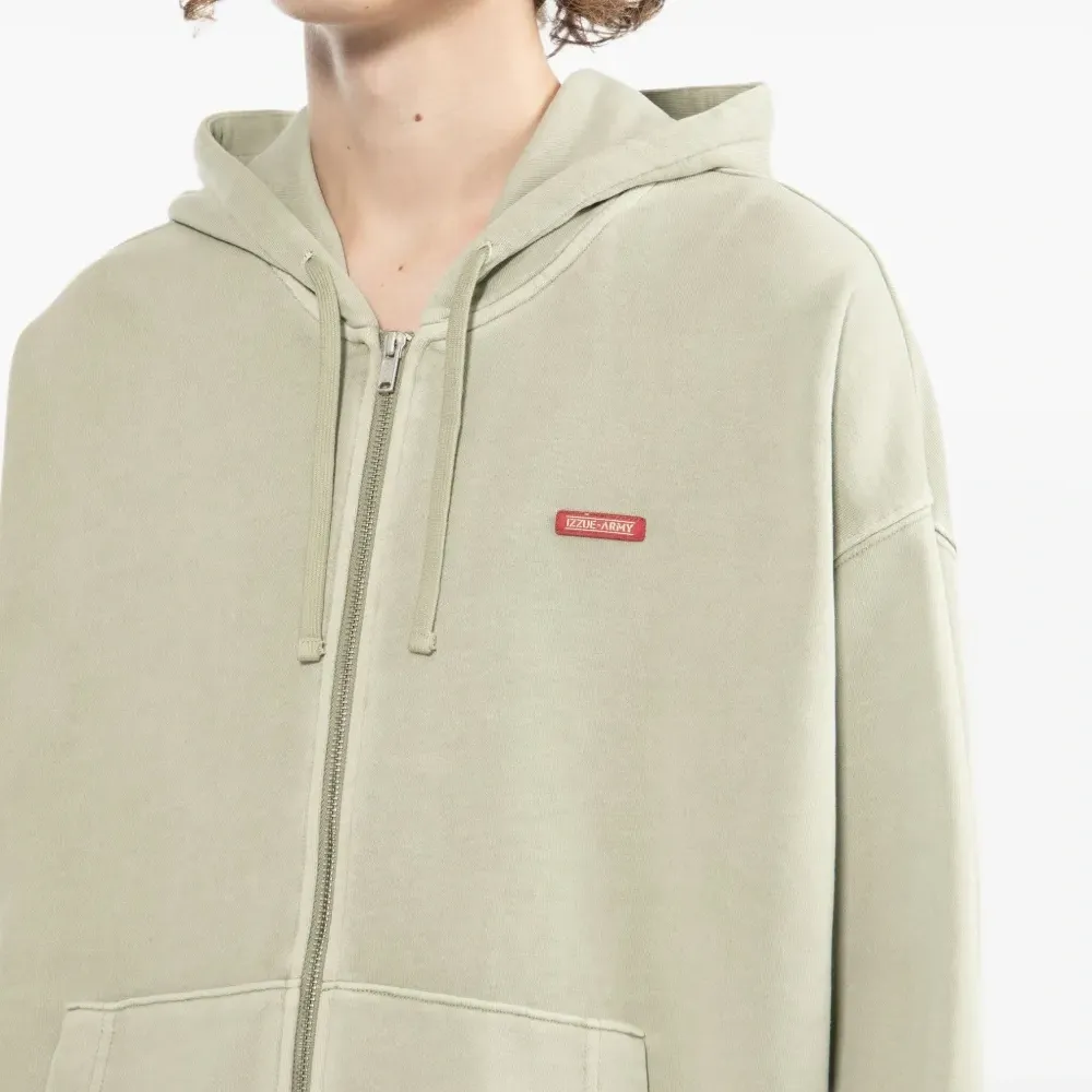 Худи с вышитым логотипом