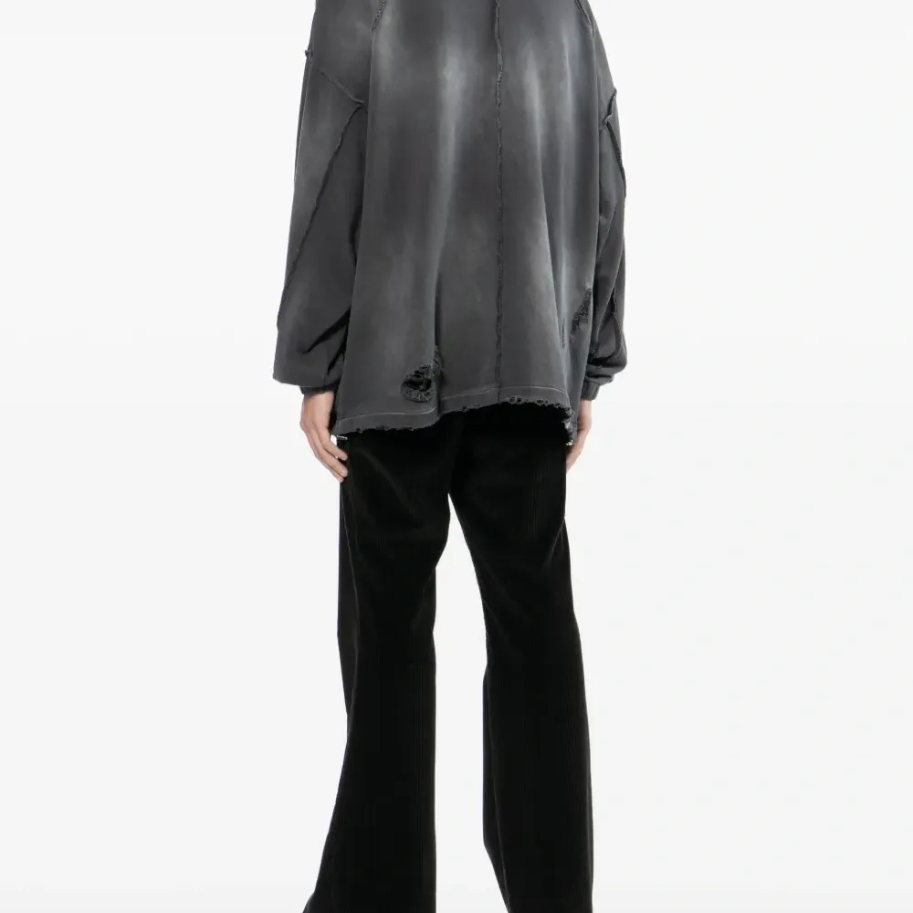 Толстовка с эффектом потертости