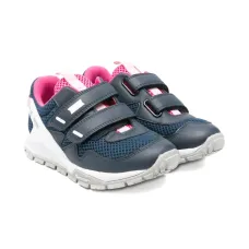 Кроссовки со вставками