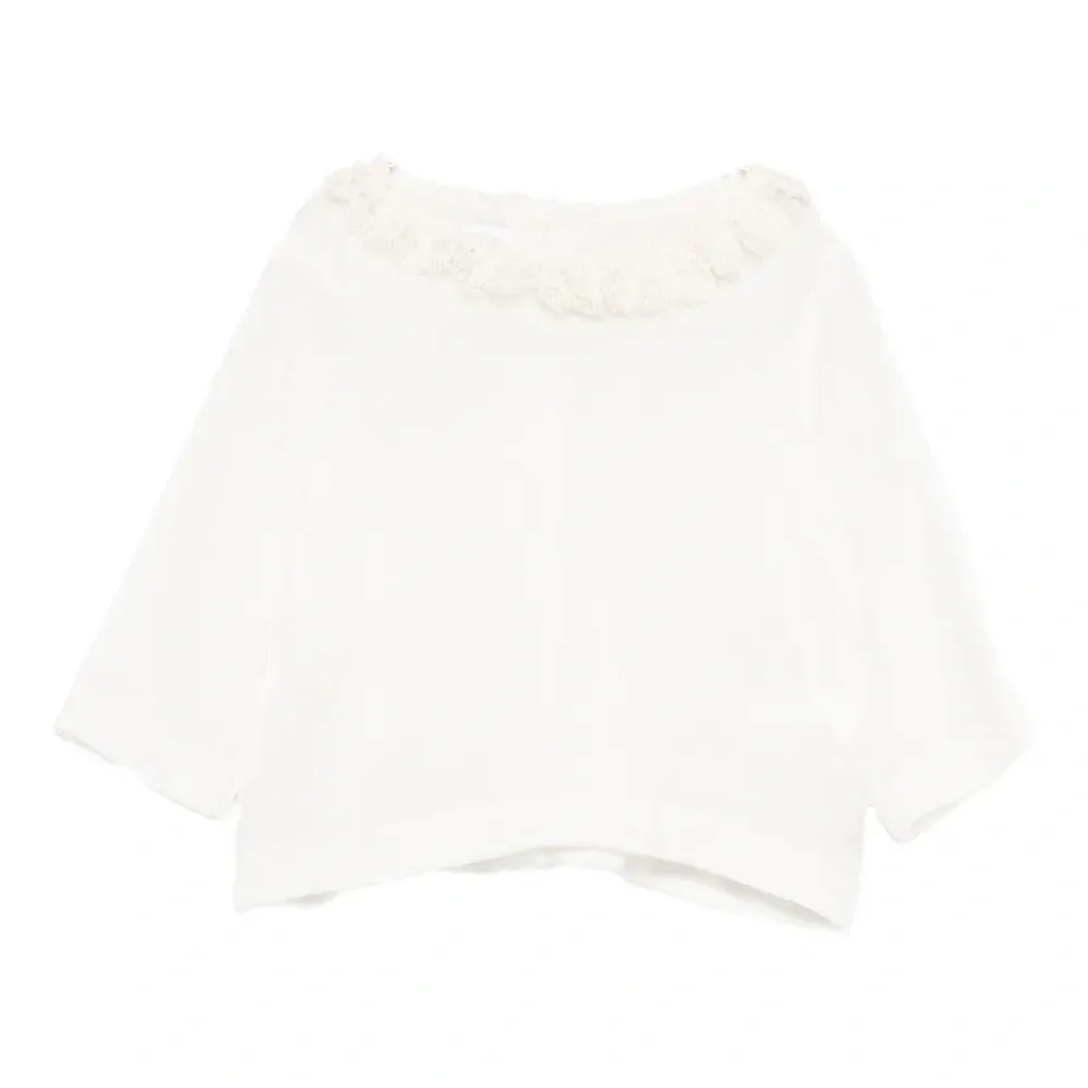 Блузка с кружевной отделкой