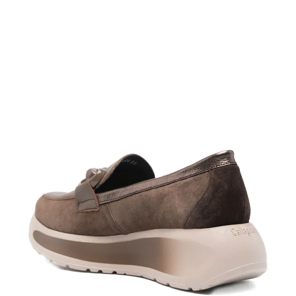 Замшевые лоферы