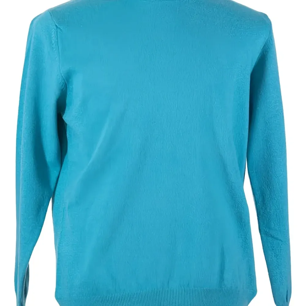 Свитер с круглым вырезом