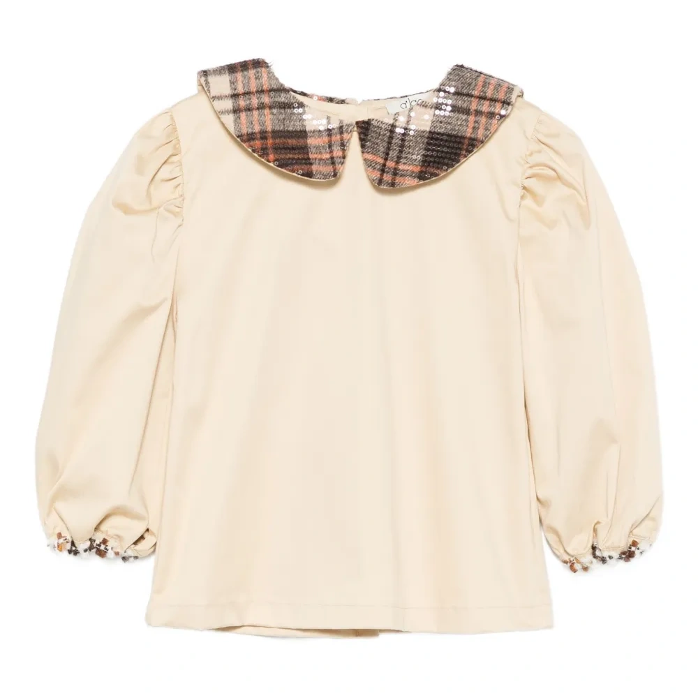 Блузка с клетчатым воротником