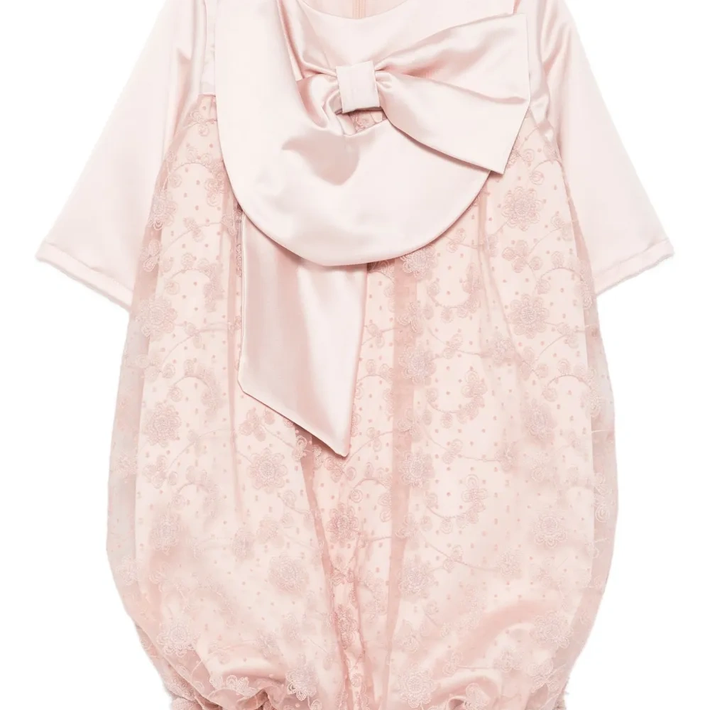 Платье с бантом