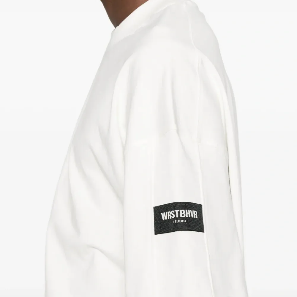 Футболка с нашивкой-логотипом