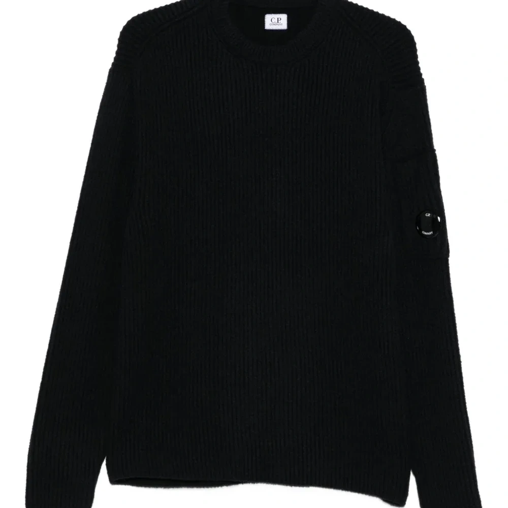 Свитер в рубчик