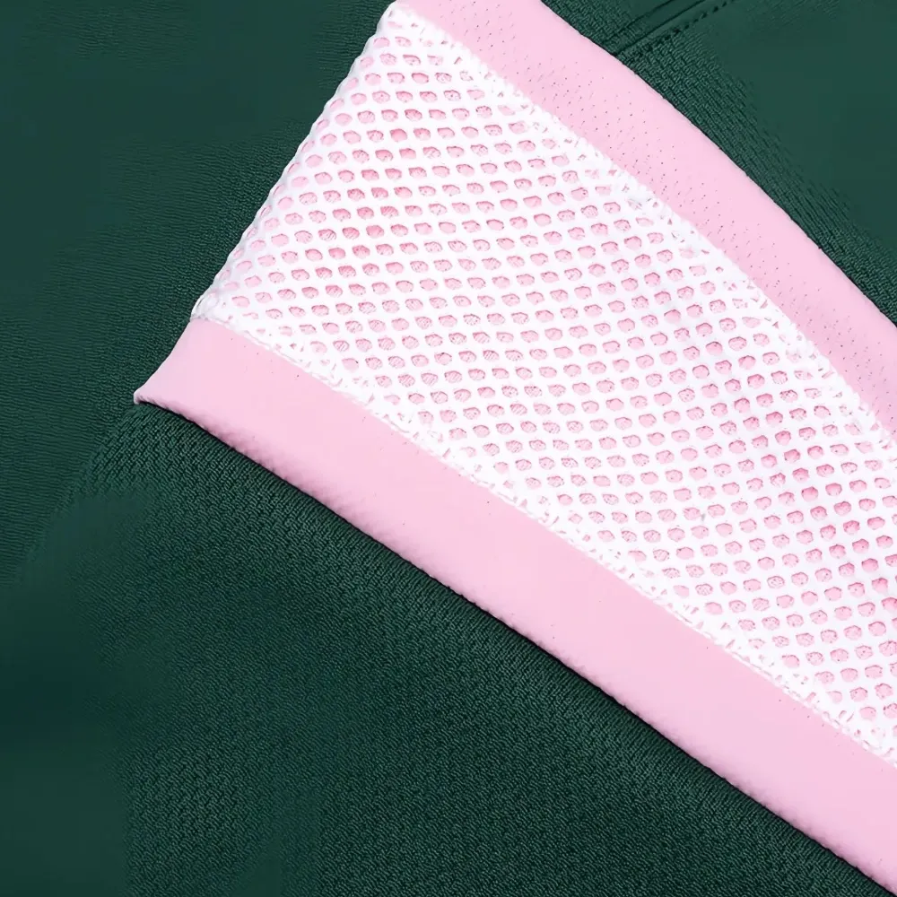 Футболка с логотипом