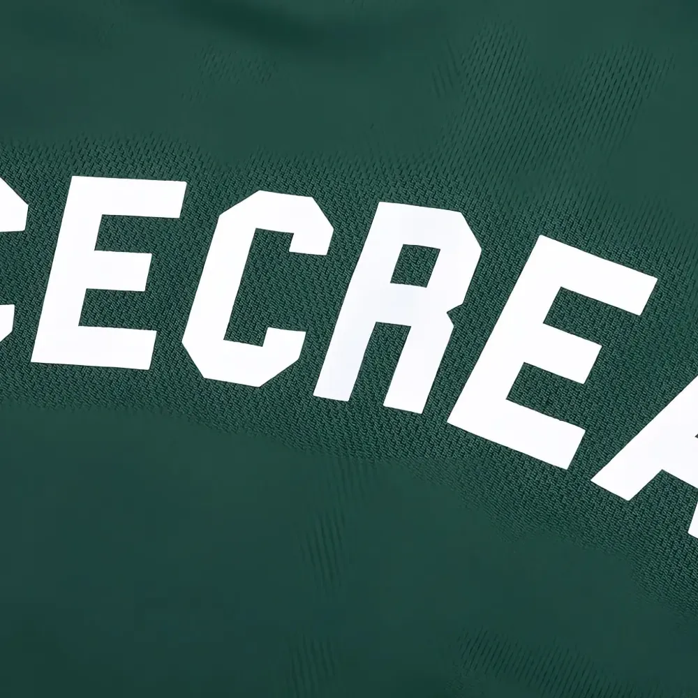 Футболка с логотипом