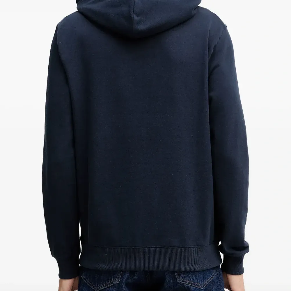 Толстовка с капюшоном и логотипом