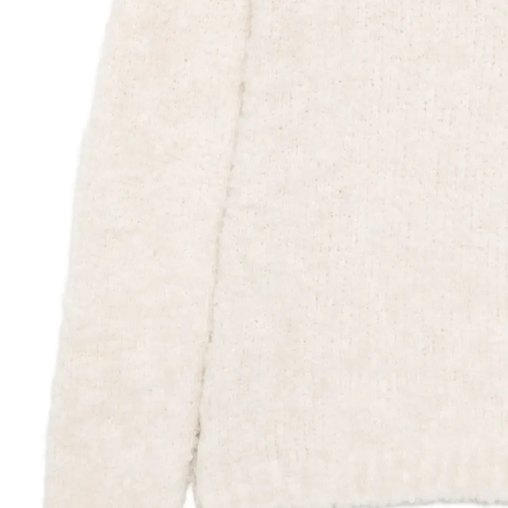 Свитер с круглым вырезом