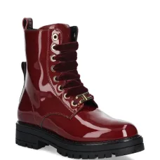 Ботильоны на шнуровке с цепочкой